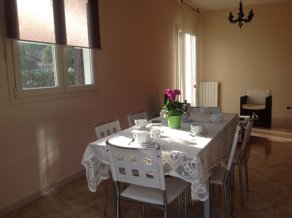 Agriturismo Da Lui Bordighera Phòng bức ảnh